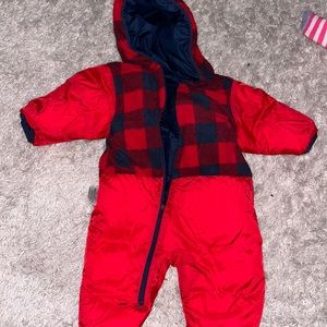 Columbia reversible snowsuit 0-3 months